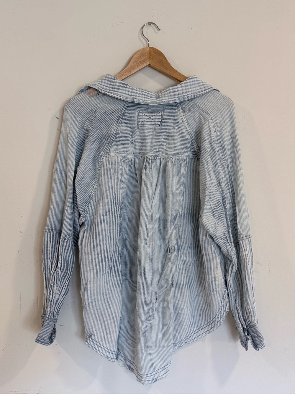 We The Free Light Blue Striped Casual Button-Down Shirt - Picture 2 of 11